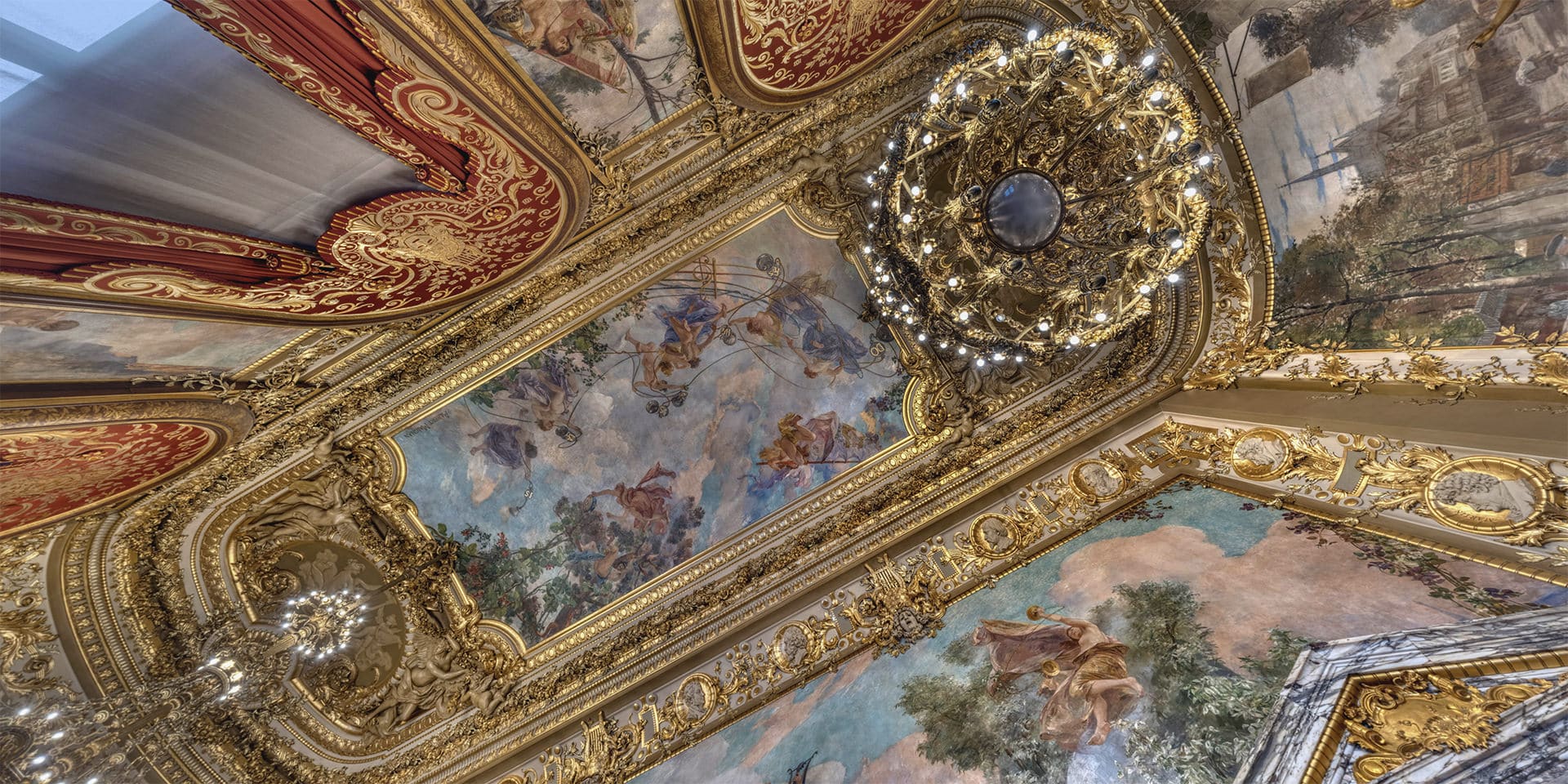 Visite virtuelle Opéra Comique – Foyer avec dorures et miroirs Belle Époque